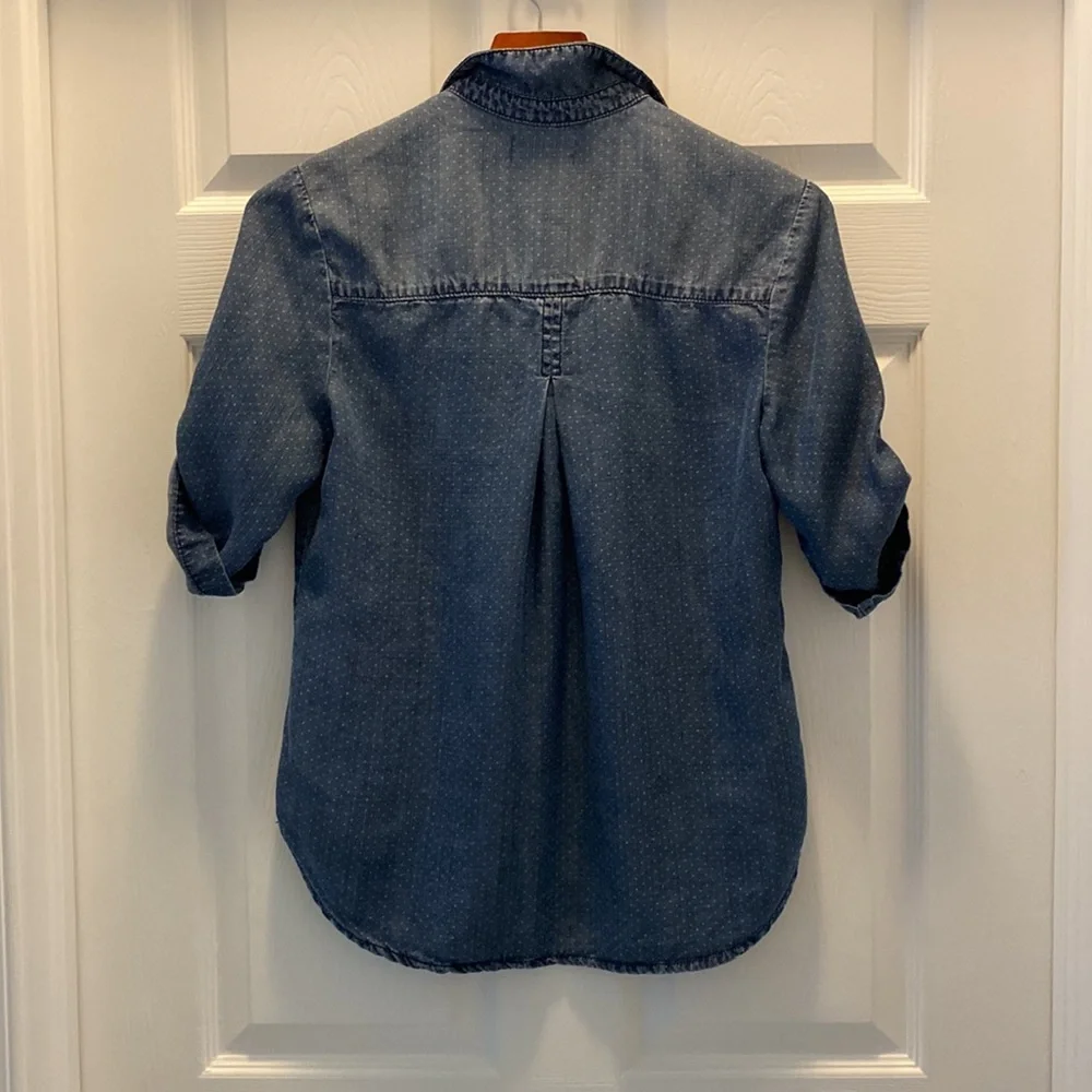 Denim top💙 - Picture 2 of 4